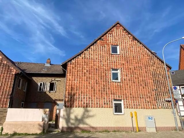 Listed house with four flats in Helmstedt town centre